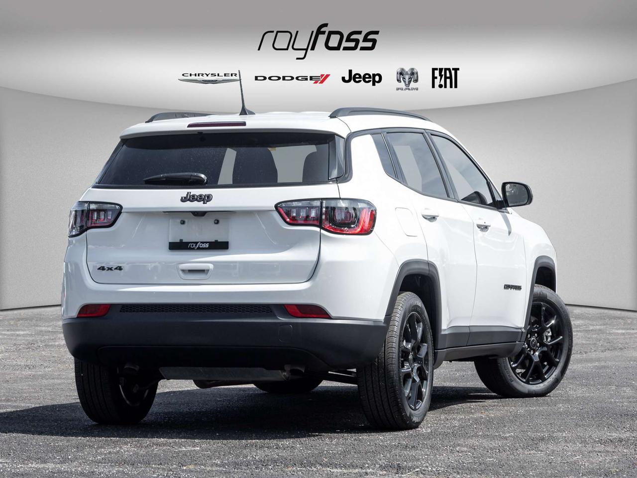 2026 Jeep Compass North   Demo   Clean Carfax   Blind Spot Photo4