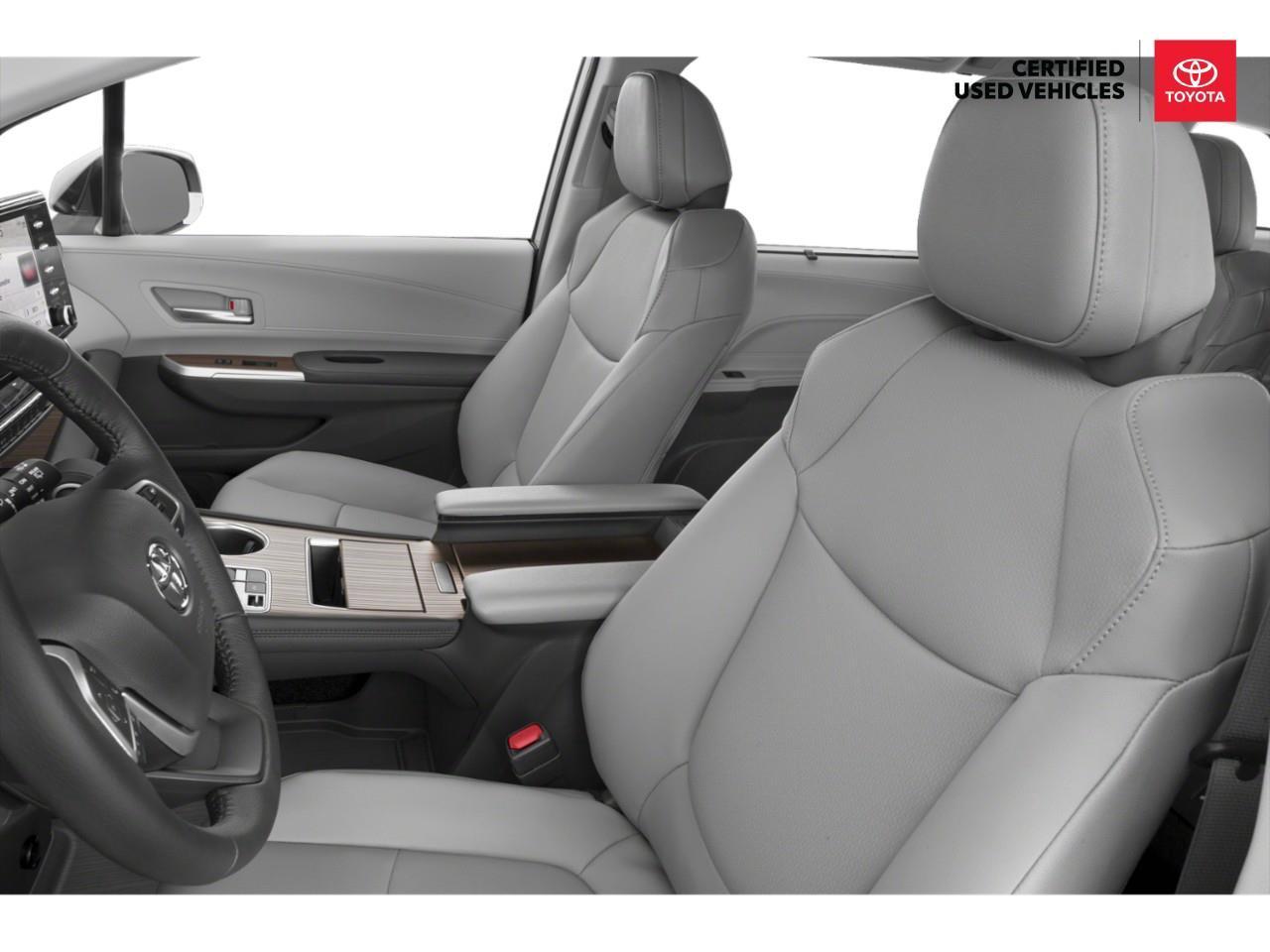 2022 Toyota Sienna XLE 8-Passenger 4dr Front-Wheel Drive Passenger Van Photo