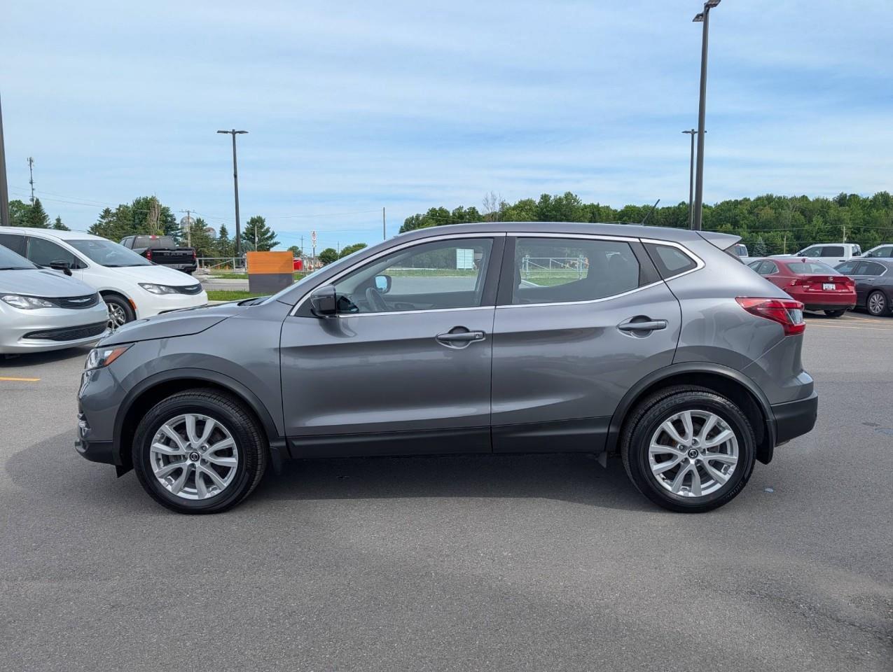 2023 Nissan Qashqai S LOW KMS/ ONE OWNER Photo