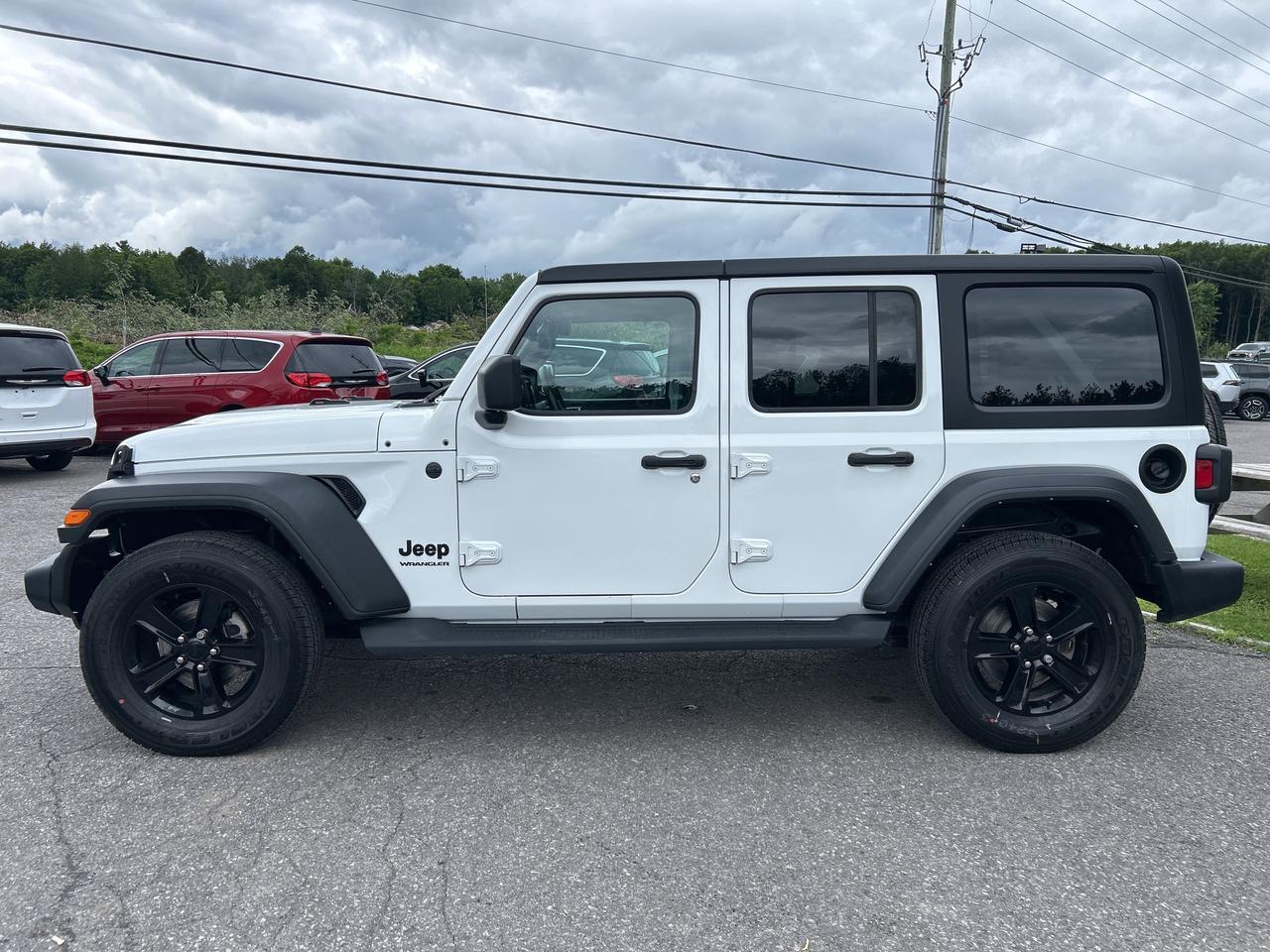 2023 Jeep Wrangler Sport Altitude Photo