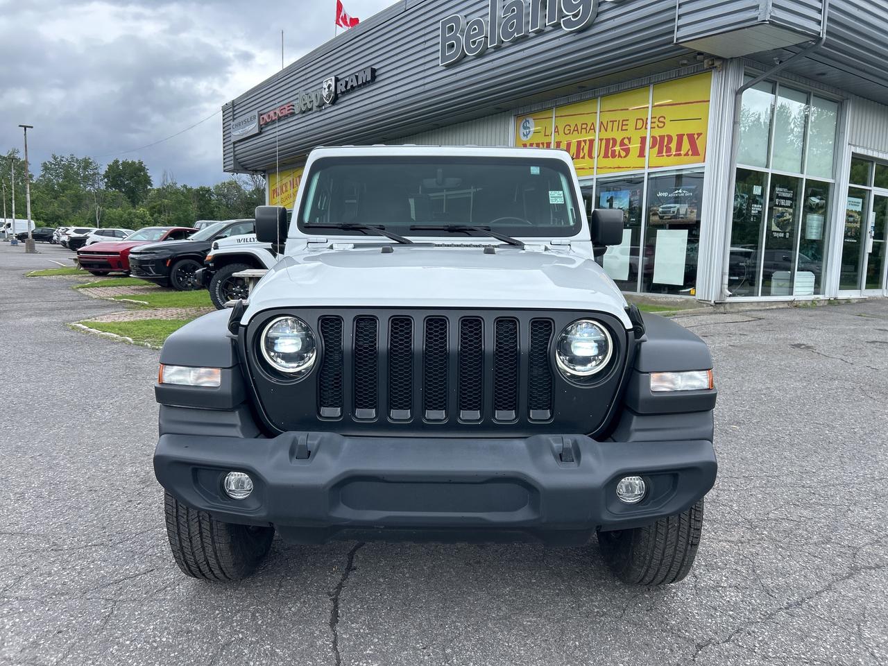2023 Jeep Wrangler Sport Altitude Photo