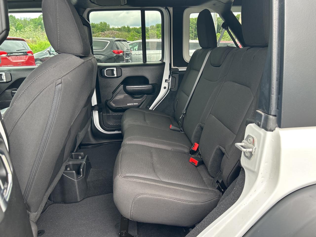 2023 Jeep Wrangler Sport Altitude Photo