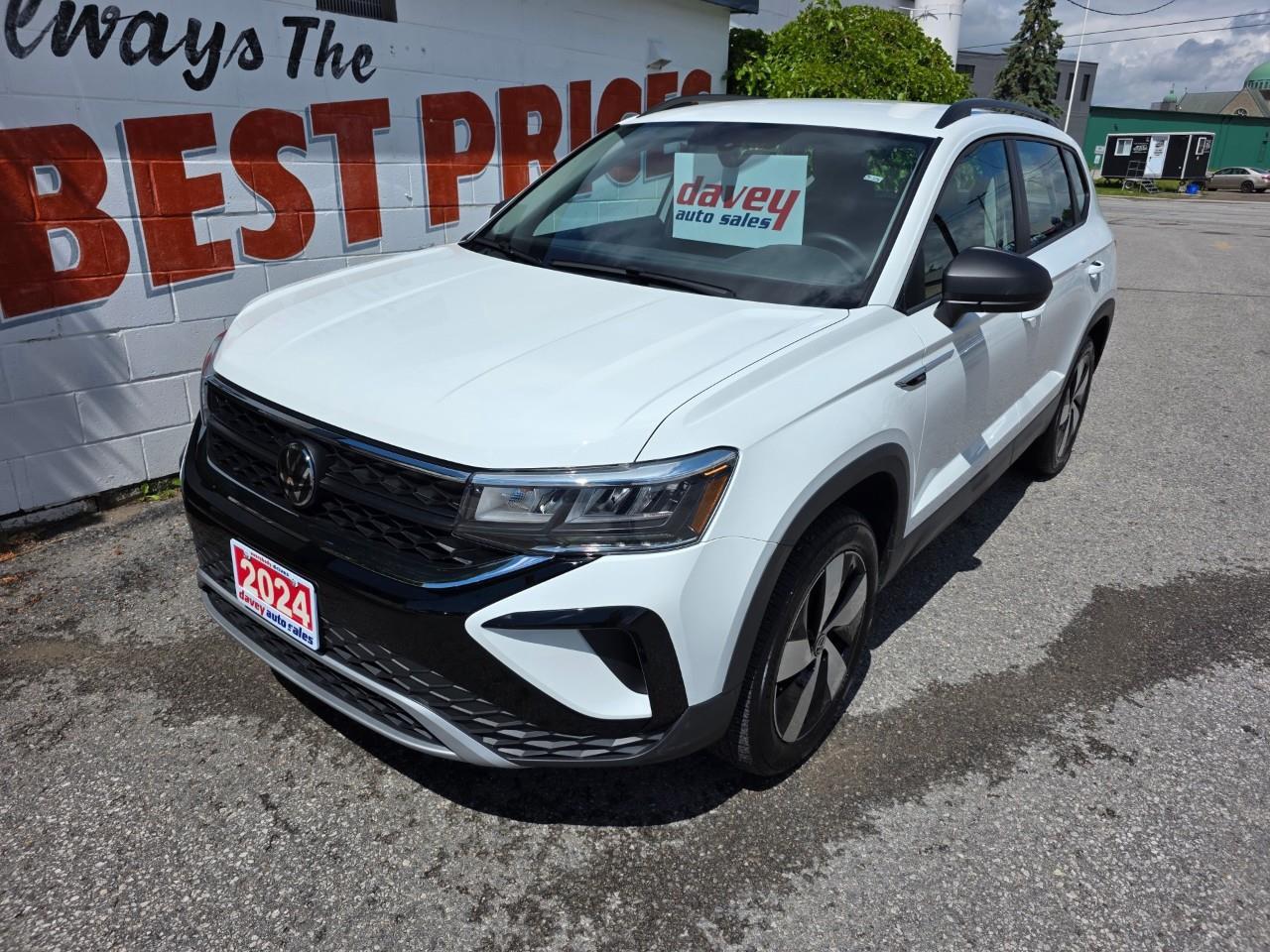 2024 Volkswagen Taos Trendline 4dr All-Wheel Drive 4MOTION Photo