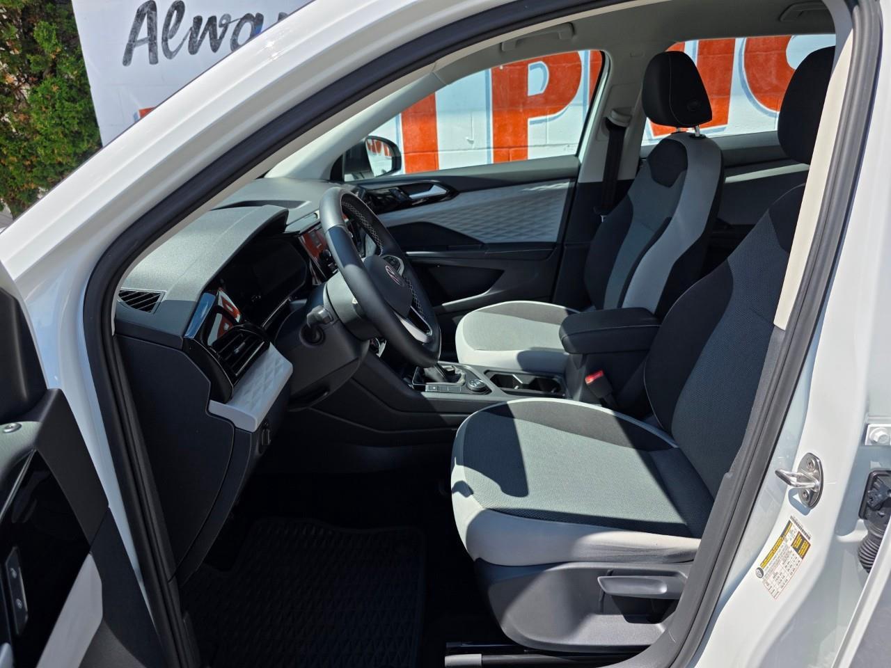 2024 Volkswagen Taos Trendline 4dr All-Wheel Drive 4MOTION Photo
