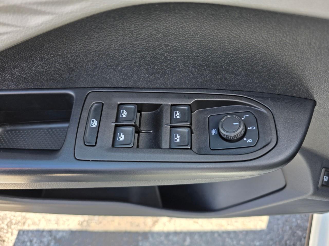 2024 Volkswagen Taos Trendline 4dr All-Wheel Drive 4MOTION Photo