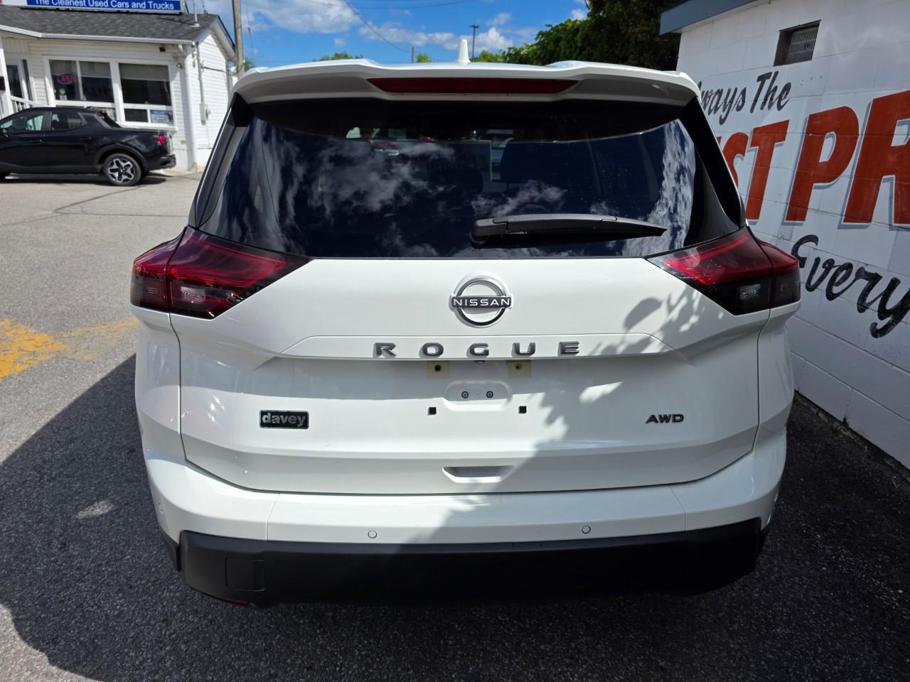 2024 Nissan Rogue S 4dr All-Wheel Drive Sport Utility Photo