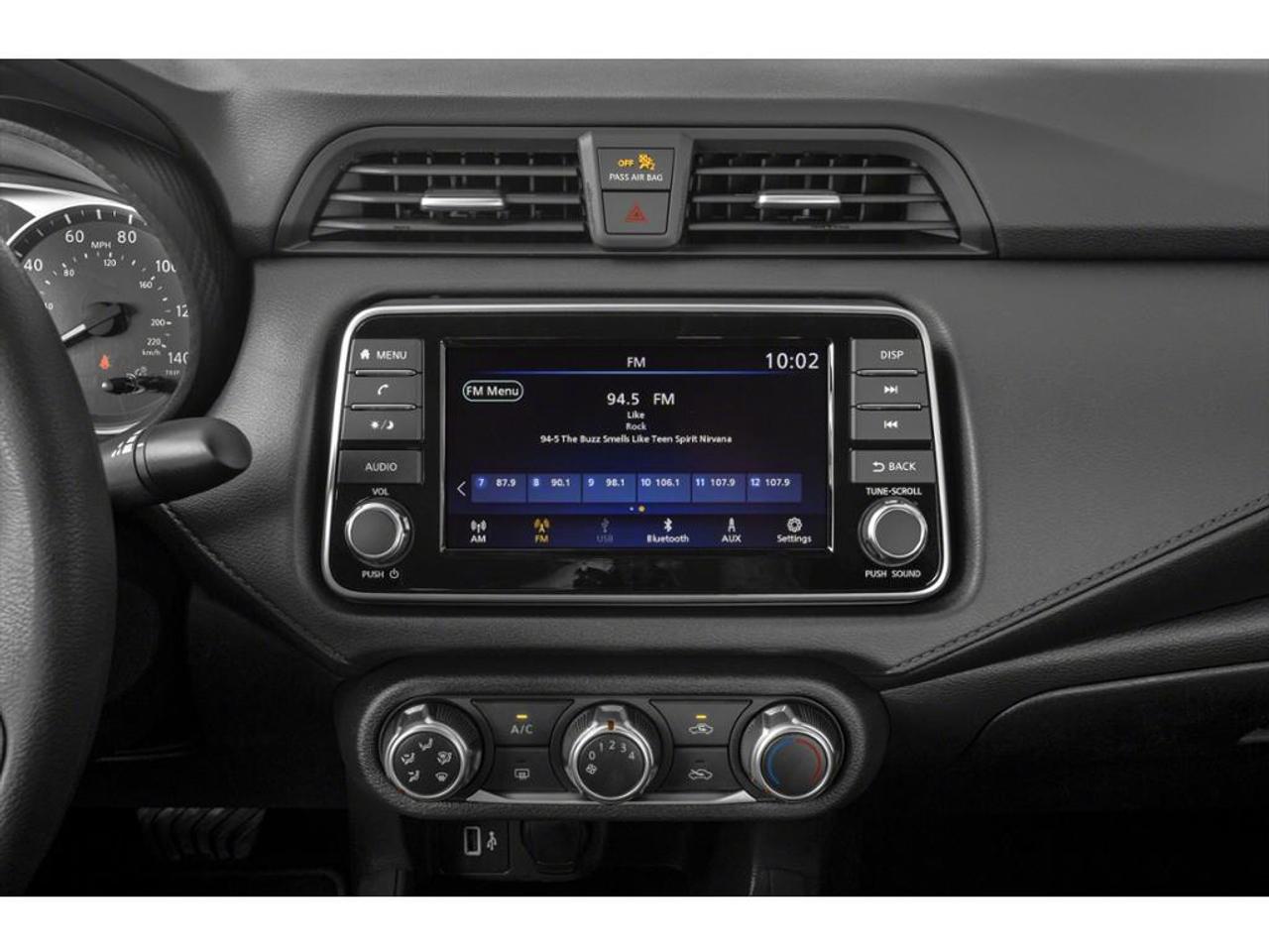 2021 Nissan Versa SV 4dr Sedan Photo