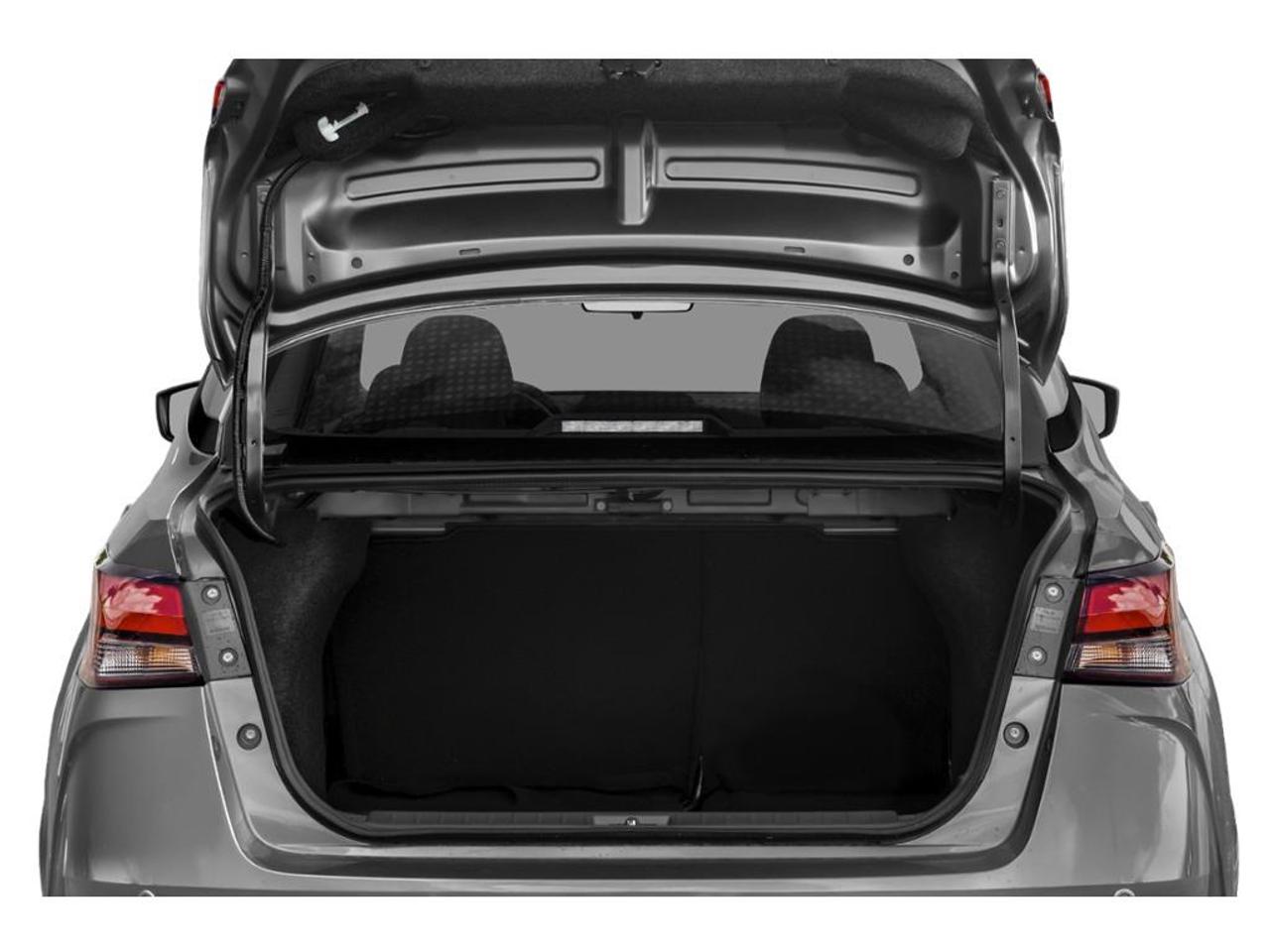 2021 Nissan Versa SV 4dr Sedan Photo
