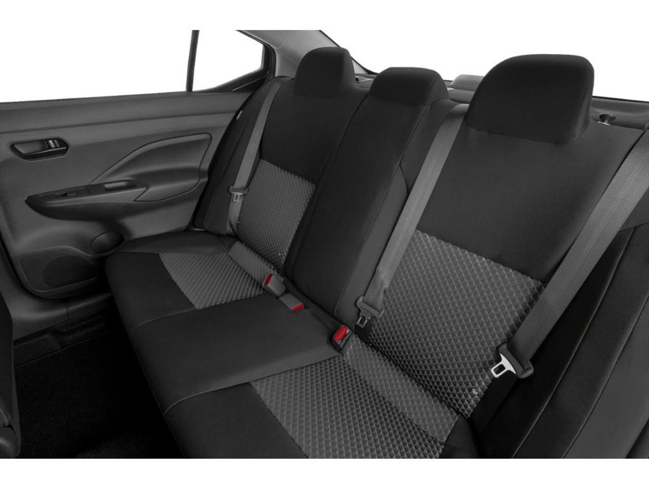 2021 Nissan Versa SV 4dr Sedan Photo