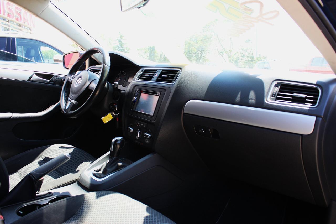 2014 Volkswagen Jetta Sedan Comfortline Photo