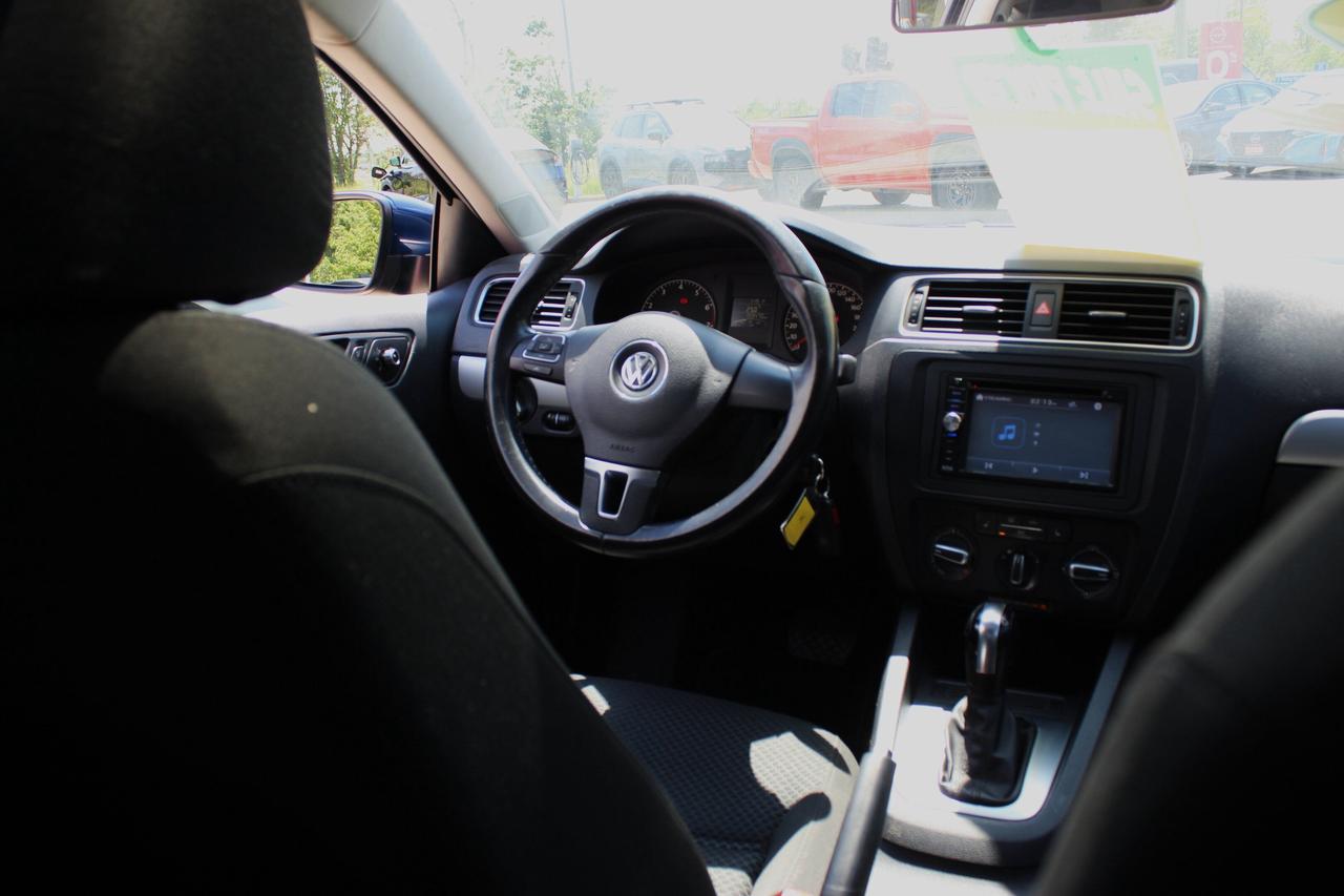 2014 Volkswagen Jetta Sedan Comfortline Photo