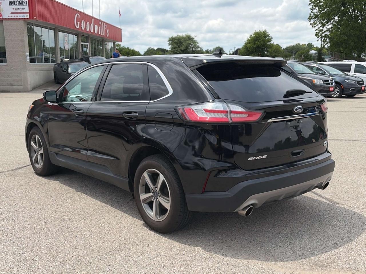 2020 Ford Edge SEL FWD, HEATED SEATS/ WHEEL, REMOTE START! Photo