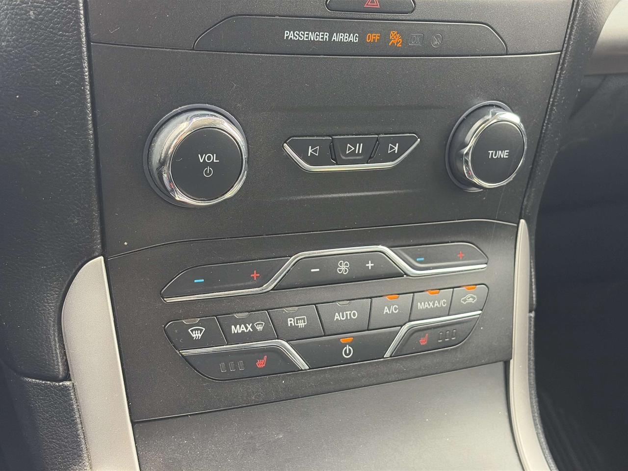 2020 Ford Edge SEL FWD, HEATED SEATS/ WHEEL, REMOTE START! Photo