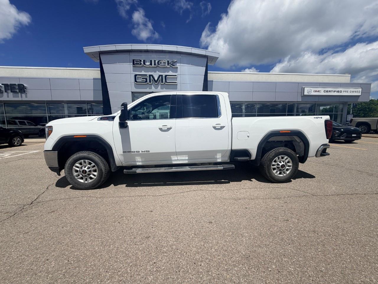 2021 GMC SIERRA 2500HD 4WD Crew Cab Standard Box SLE Photo