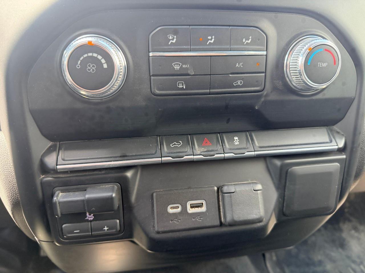 2021 GMC SIERRA 2500HD 4WD Crew Cab Standard Box SLE Photo