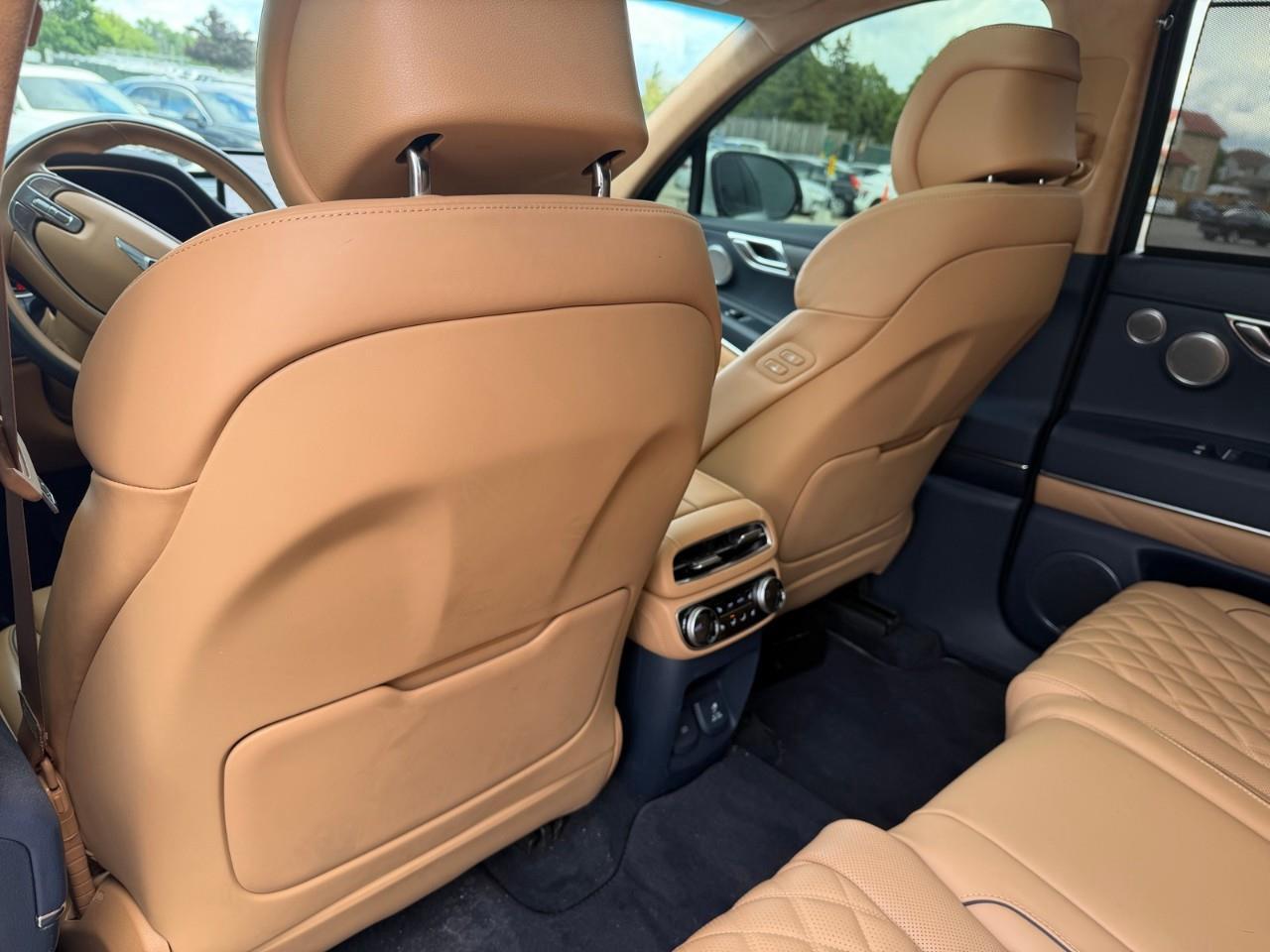 2024 Genesis GV80 3.5T Prestige 7P 4dr All-Wheel Drive Photo