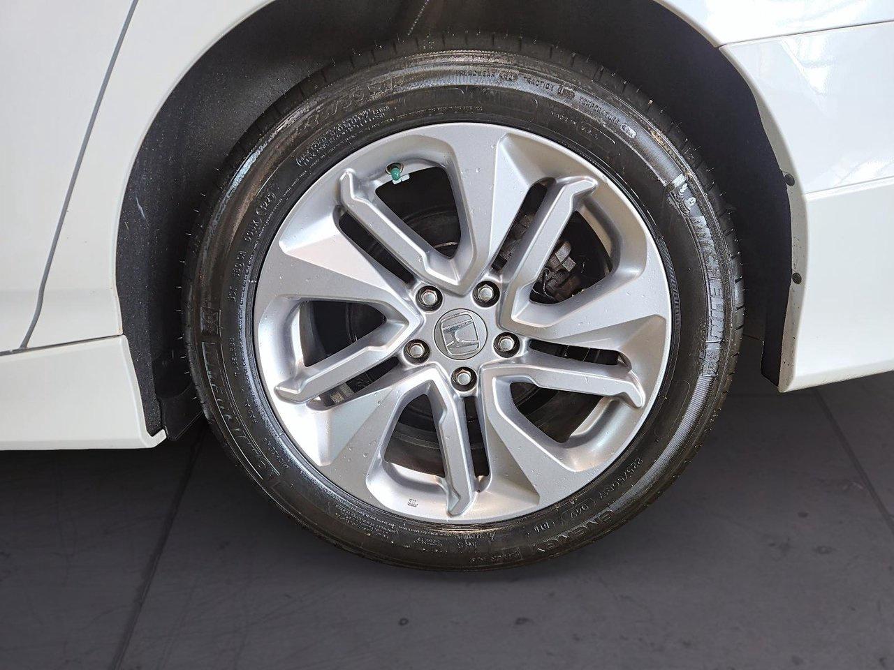 2020 Honda Accord Sedan LX FWD Photo