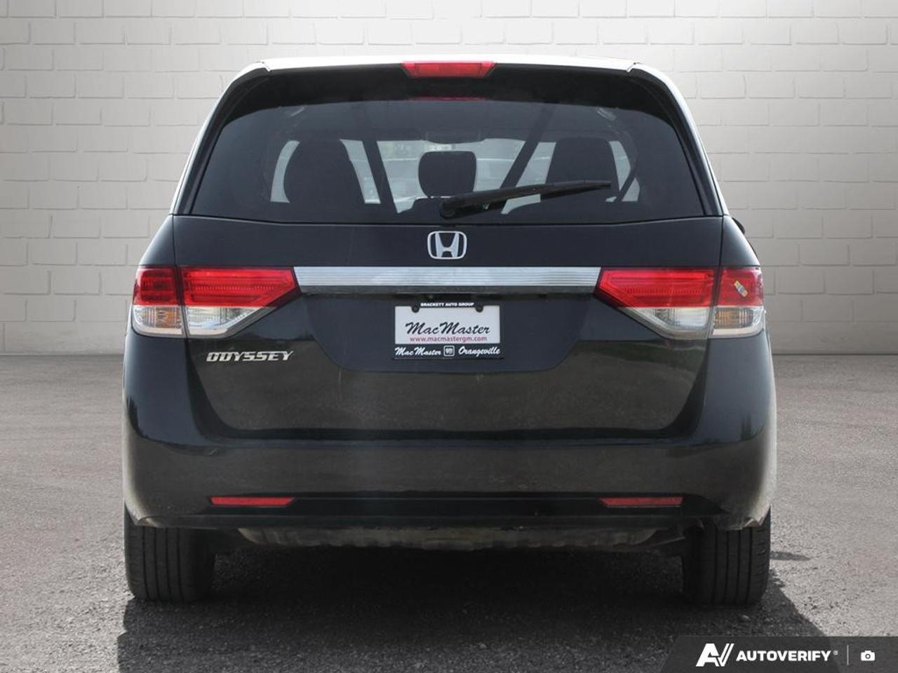 2017 Honda Odyssey EX Photo3