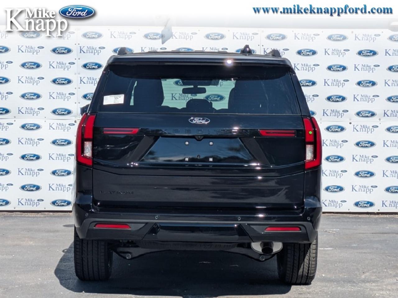 2026 Ford Expedition Platinum Photo3