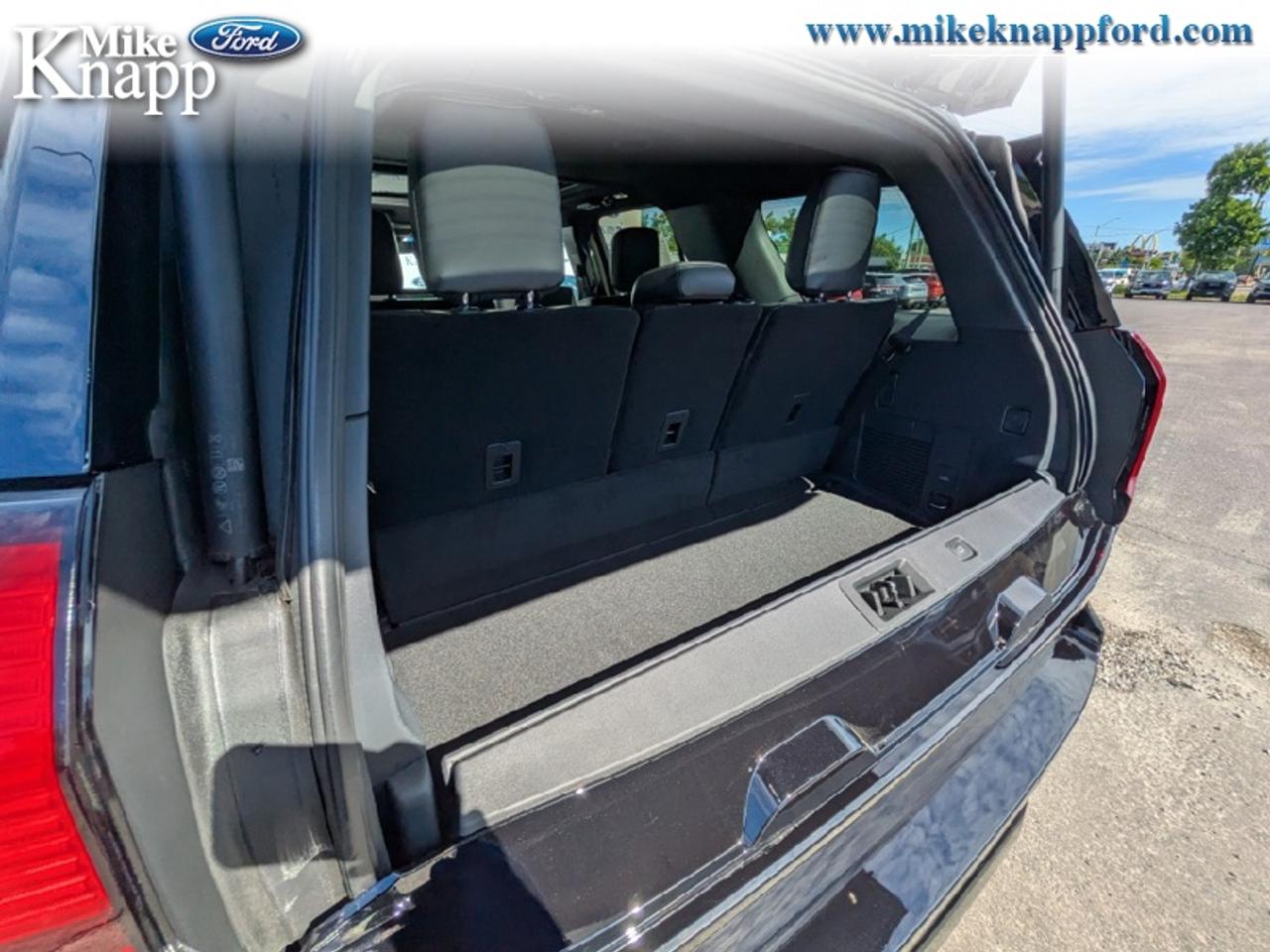 2026 Ford Expedition Platinum Photo