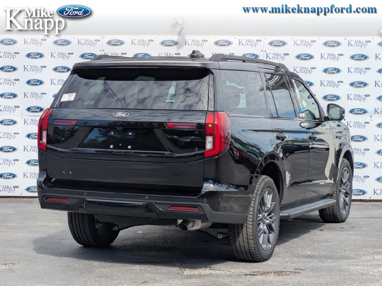2026 Ford Expedition Platinum Photo