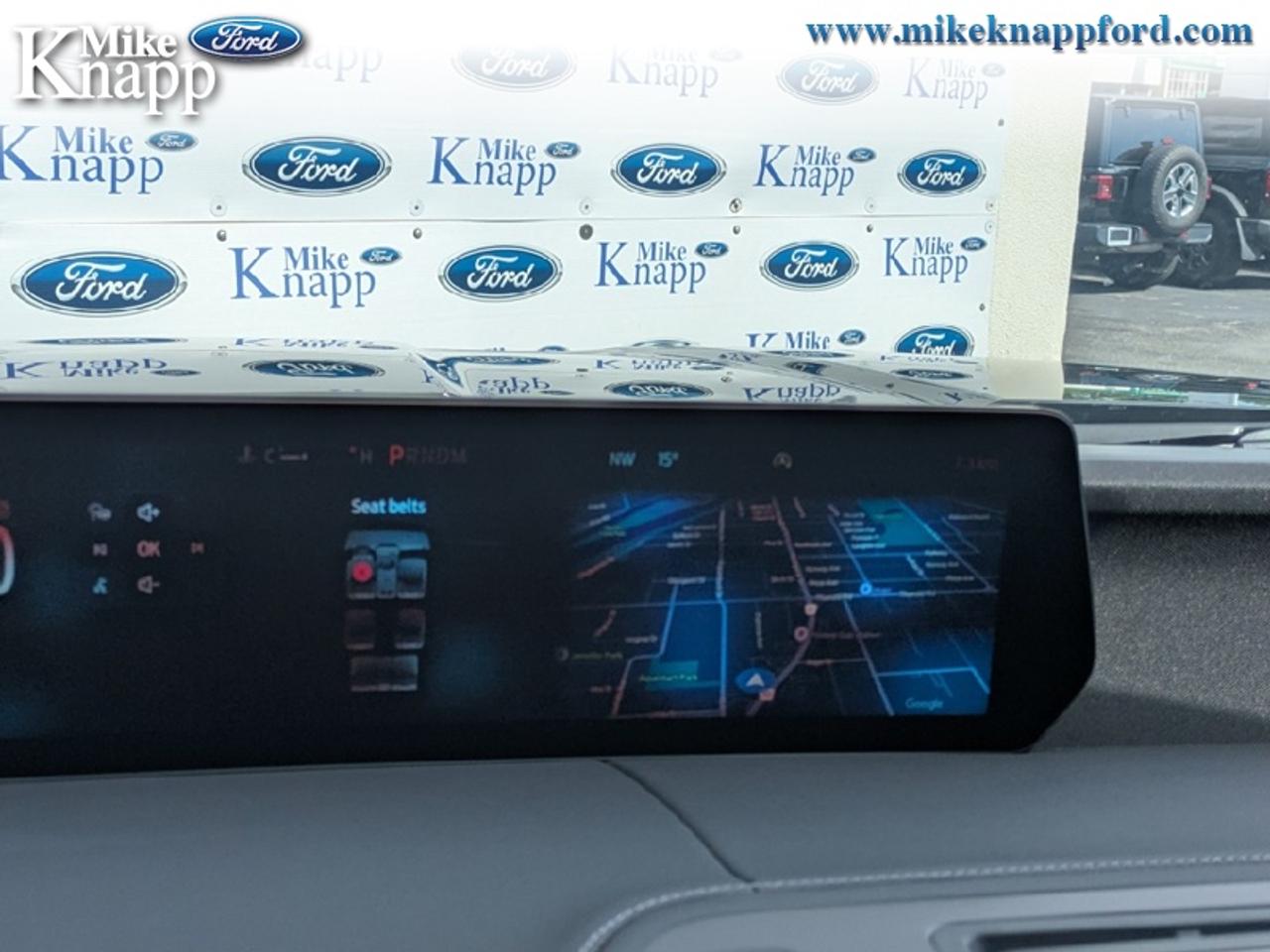 2026 Ford Expedition Platinum Photo