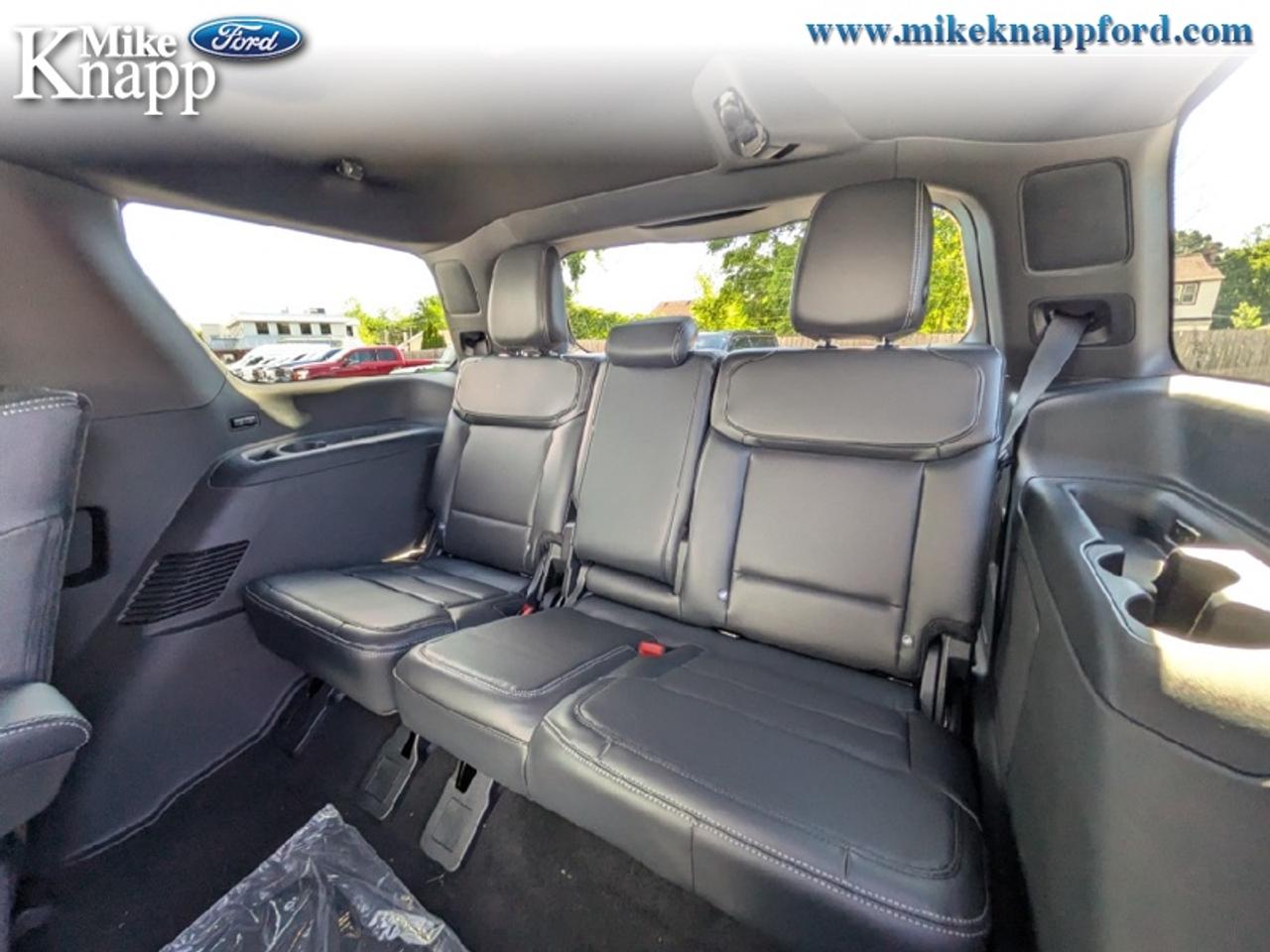 2026 Ford Expedition Platinum Photo
