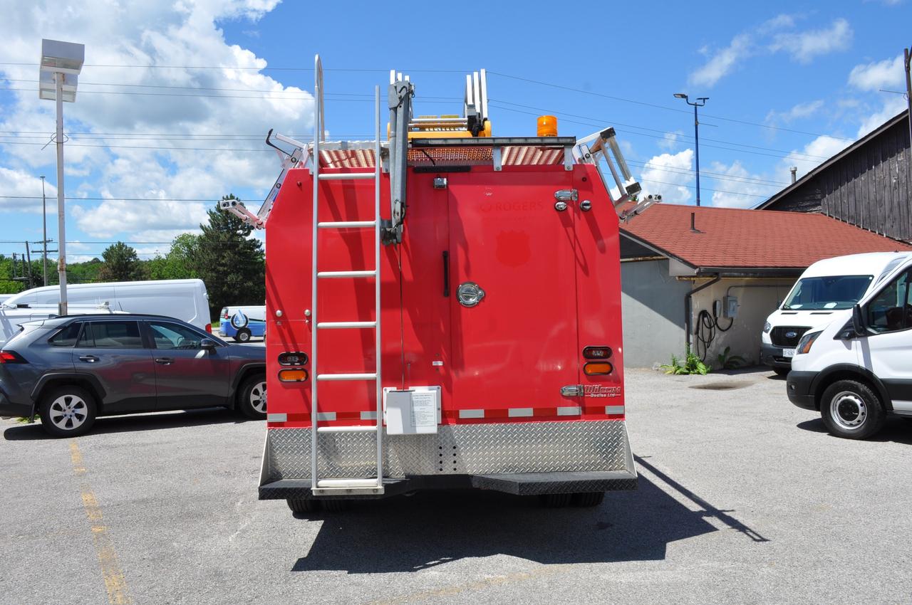 2015 Ford Econoline E-450 Super Duty RH 38D BOOM TRUCK Photo