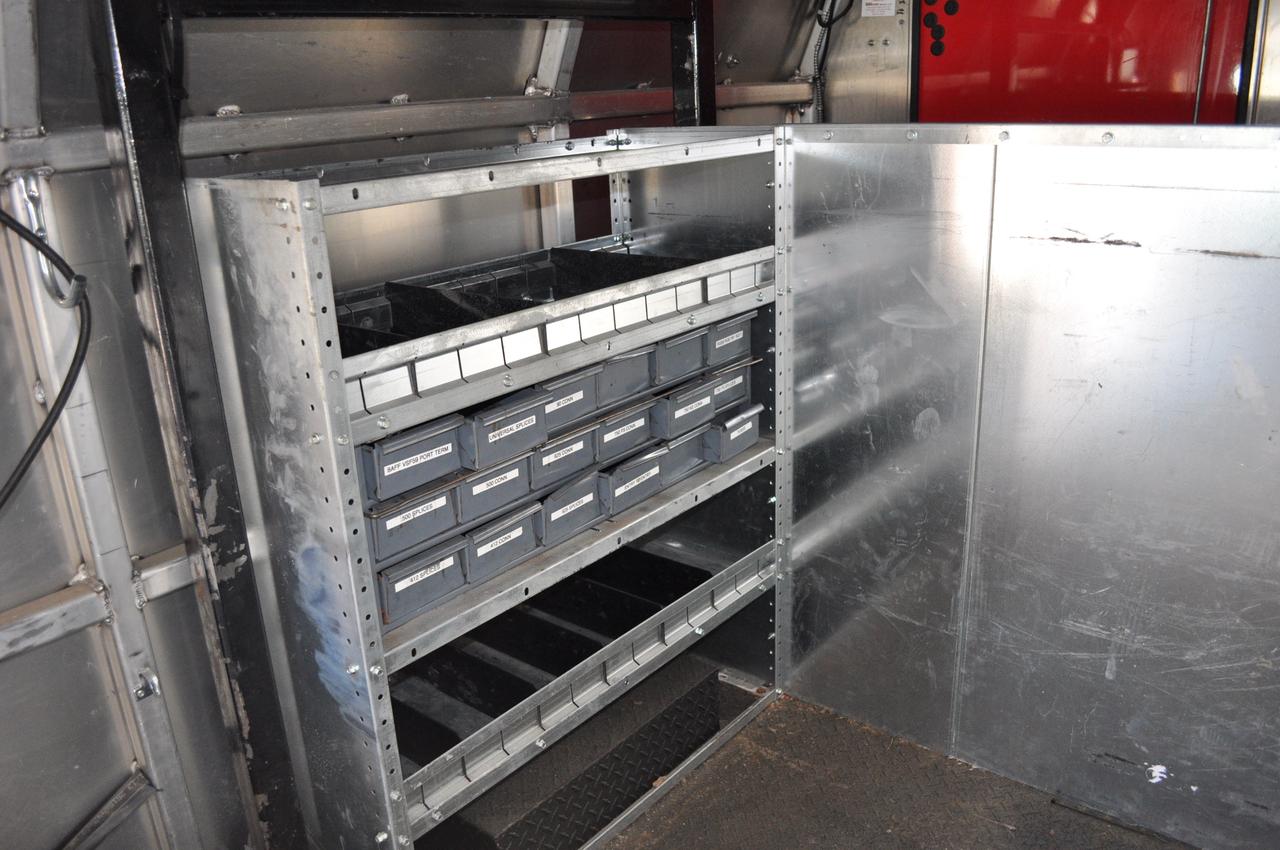2015 Ford Econoline E-450 Super Duty RH 38D BOOM TRUCK Photo