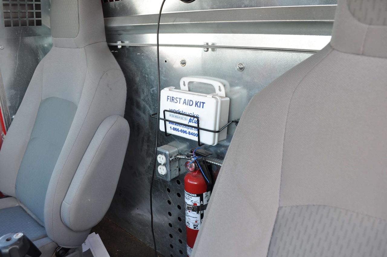 2015 Ford Econoline E-450 Super Duty RH 38D BOOM TRUCK Photo