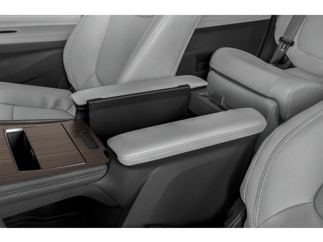 2025 Toyota Sienna Limited 7-Passenger 4dr All-Wheel Drive Passenger Van Photo