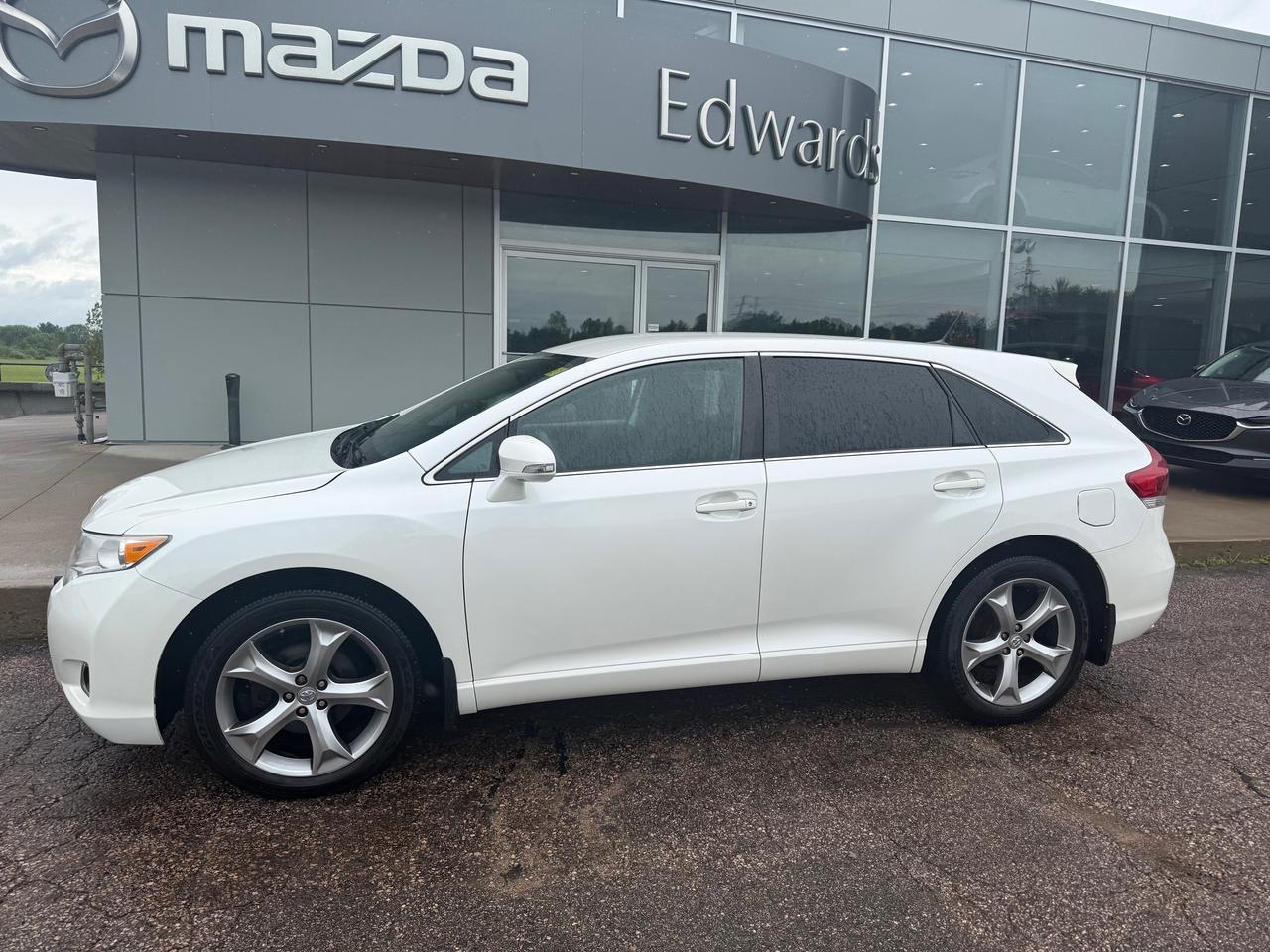 2016 Toyota Venza Base V6 4dr All-wheel Drive Photo