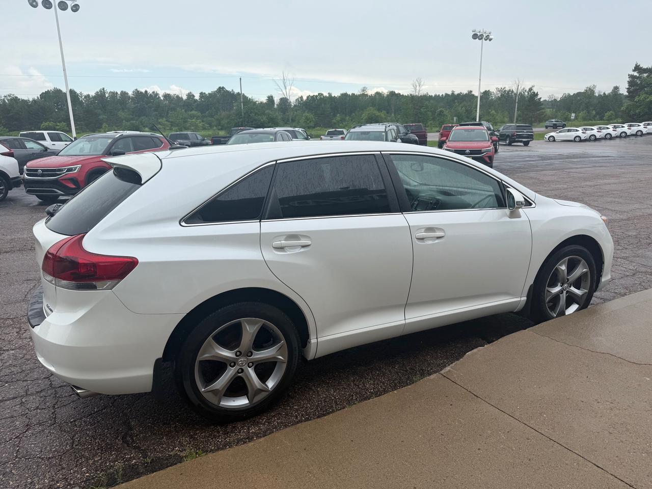 2016 Toyota Venza Base V6 4dr All-wheel Drive Photo