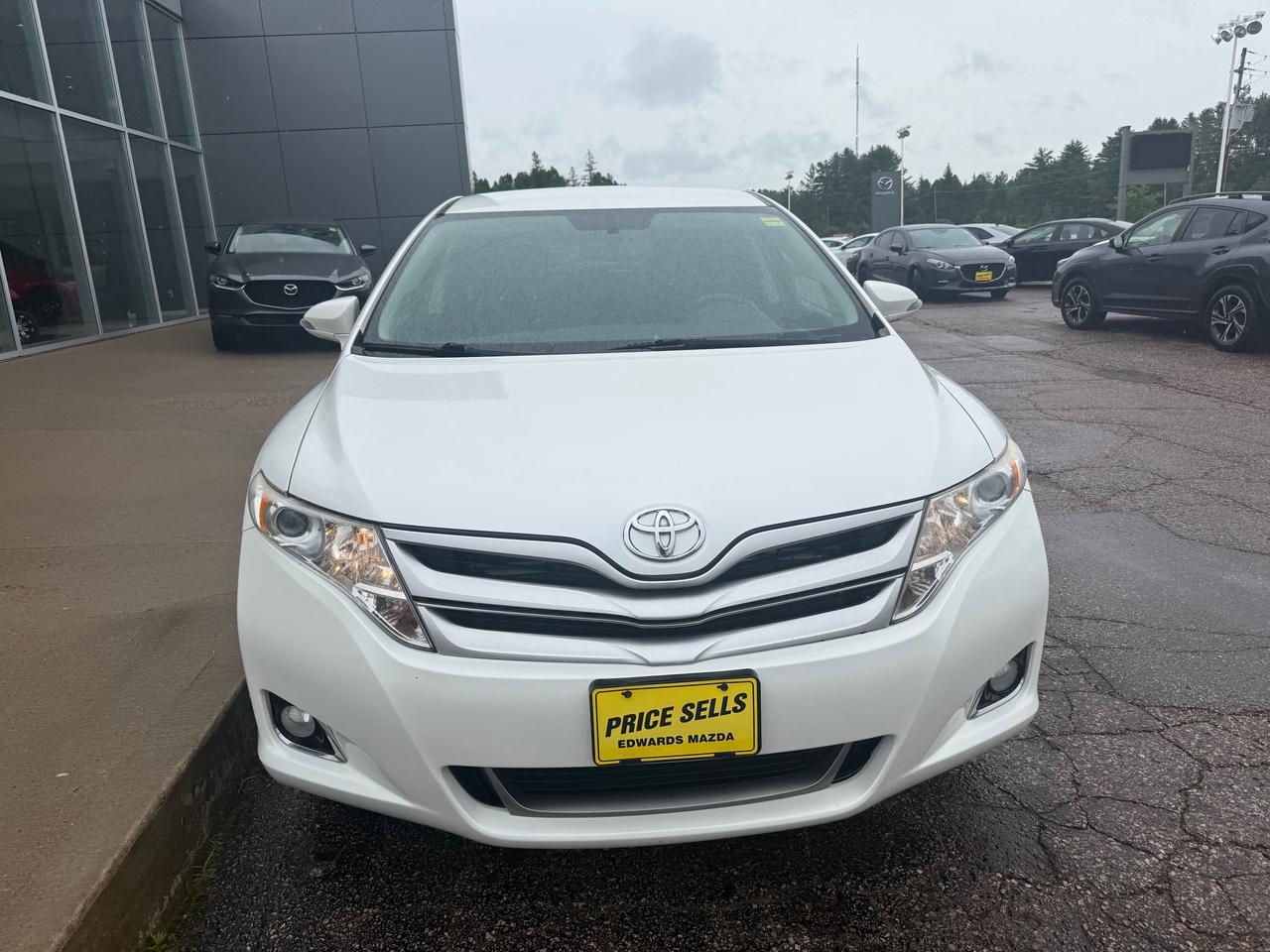 2016 Toyota Venza Base V6 4dr All-wheel Drive Photo