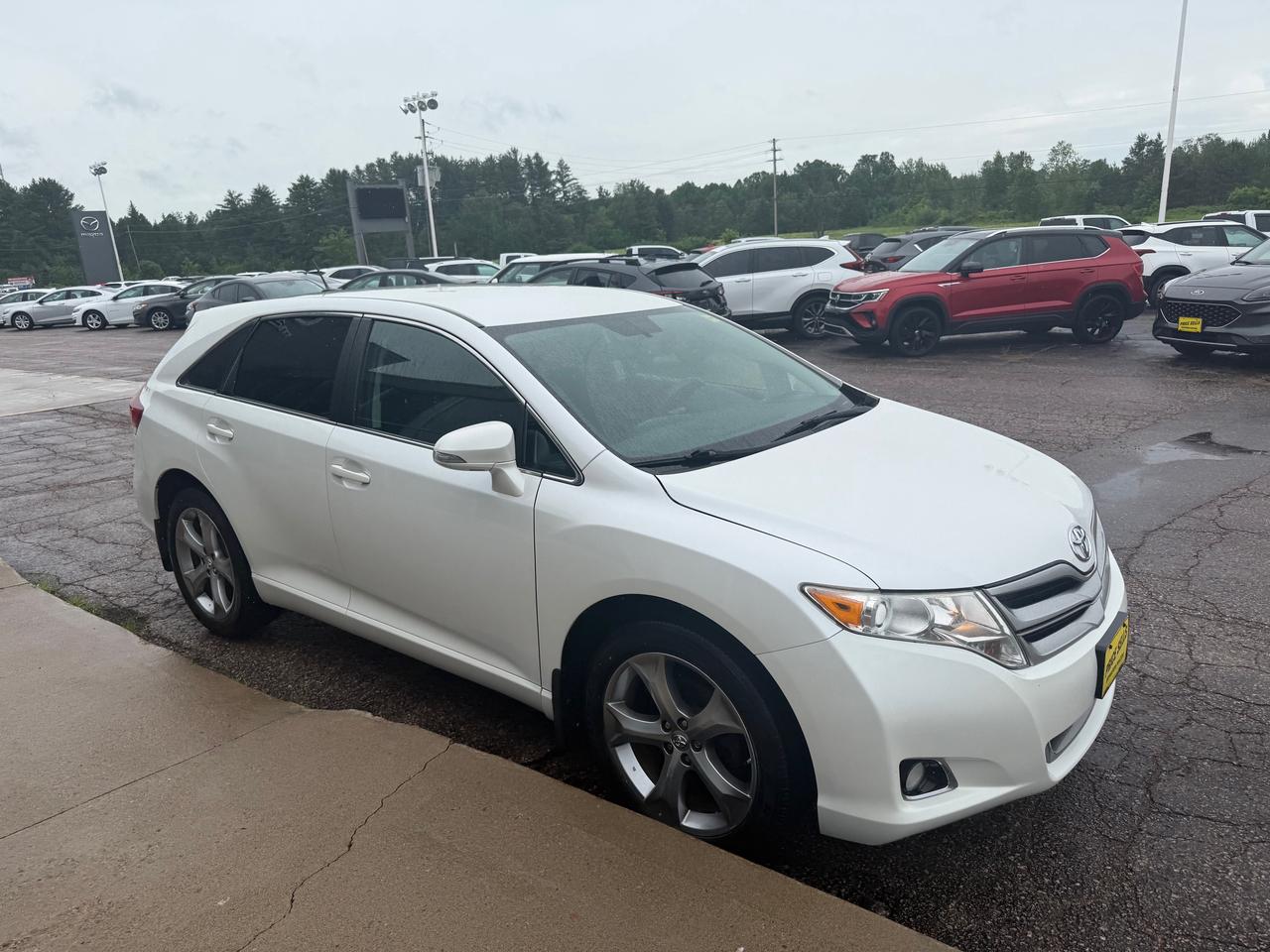 2016 Toyota Venza Base V6 4dr All-wheel Drive Photo
