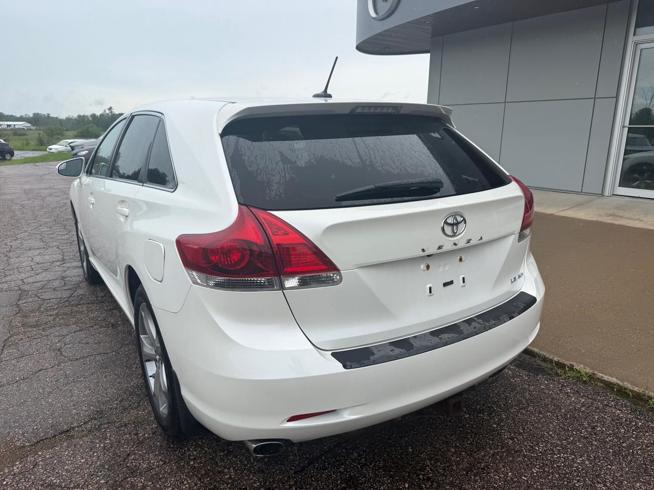 2016 Toyota Venza Base V6 4dr All-wheel Drive Photo