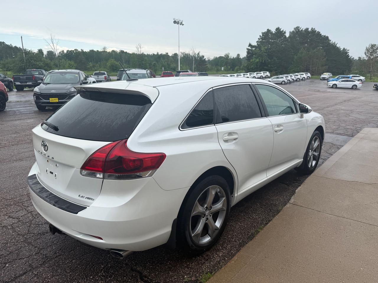 2016 Toyota Venza Base V6 4dr All-wheel Drive Photo