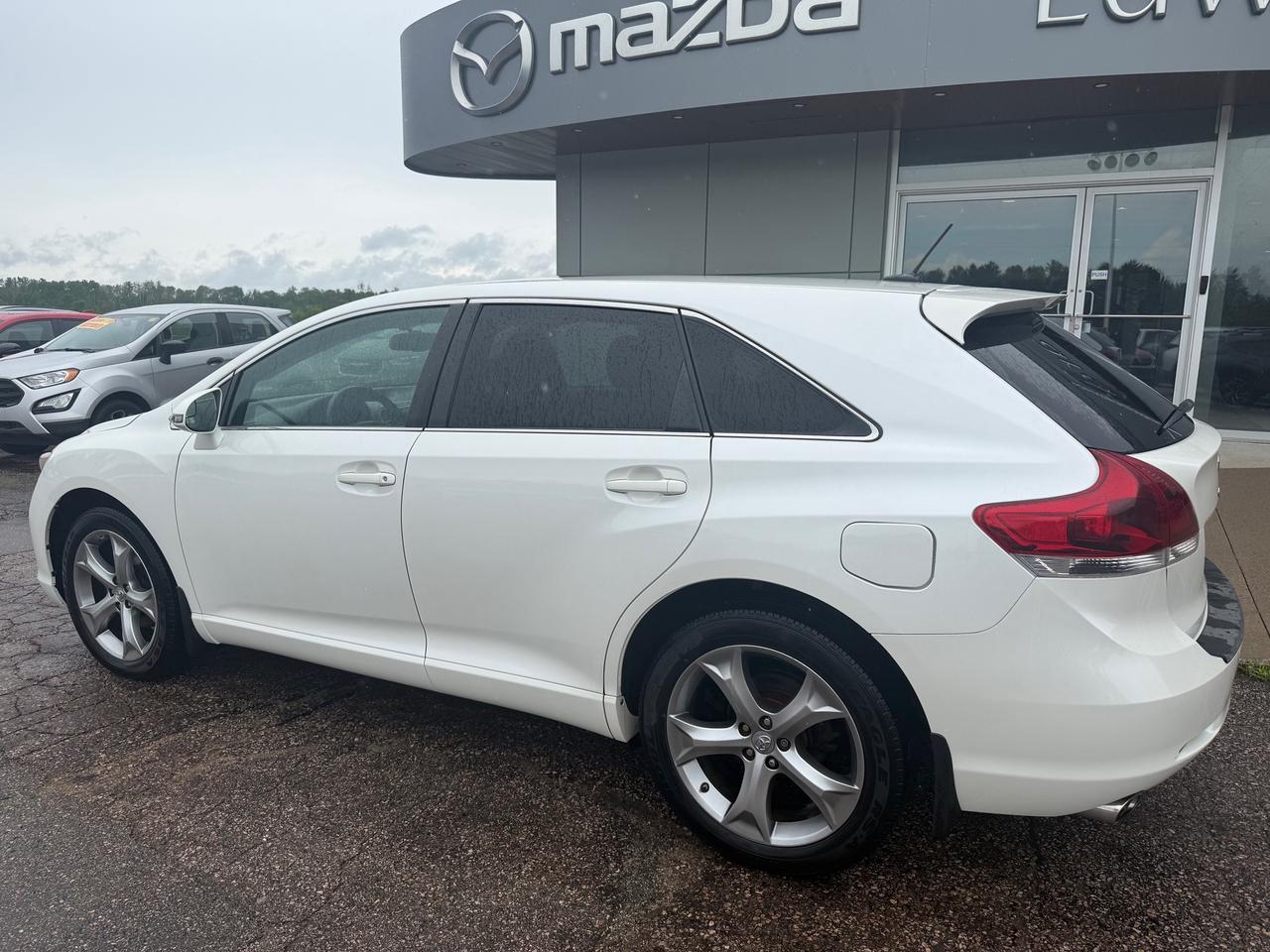 2016 Toyota Venza Base V6 4dr All-wheel Drive Photo