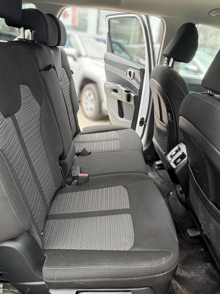 2024 Kia Sorento 2.5L LX 4dr All-Wheel Drive Photo