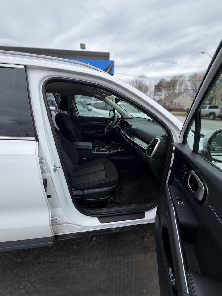 2024 Kia Sorento 2.5L LX 4dr All-Wheel Drive Photo