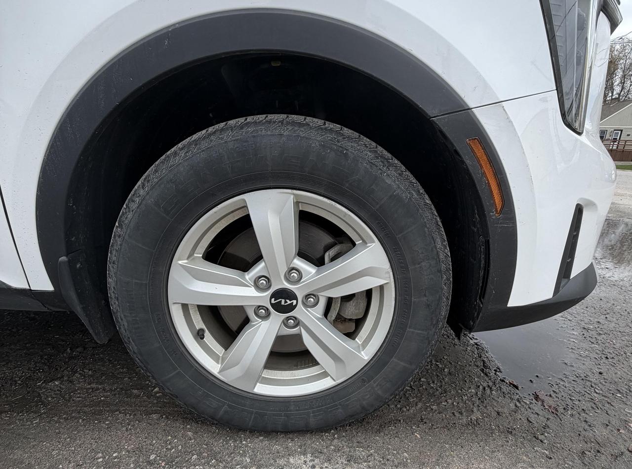2024 Kia Sorento 2.5L LX 4dr All-Wheel Drive Photo