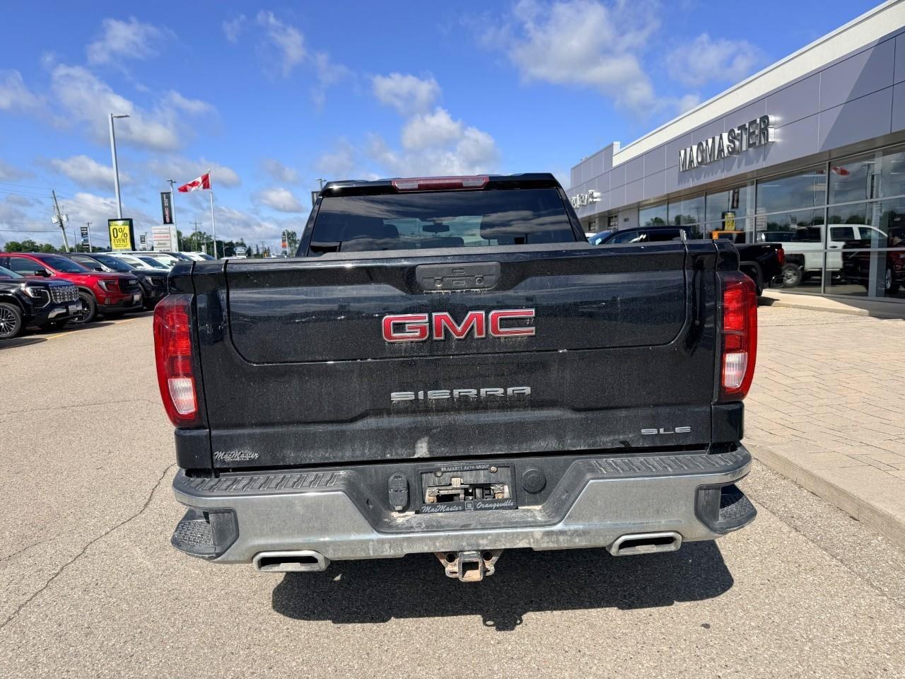 2021 GMC Sierra 1500 4WD Crew Cab 147  SLE Photo4