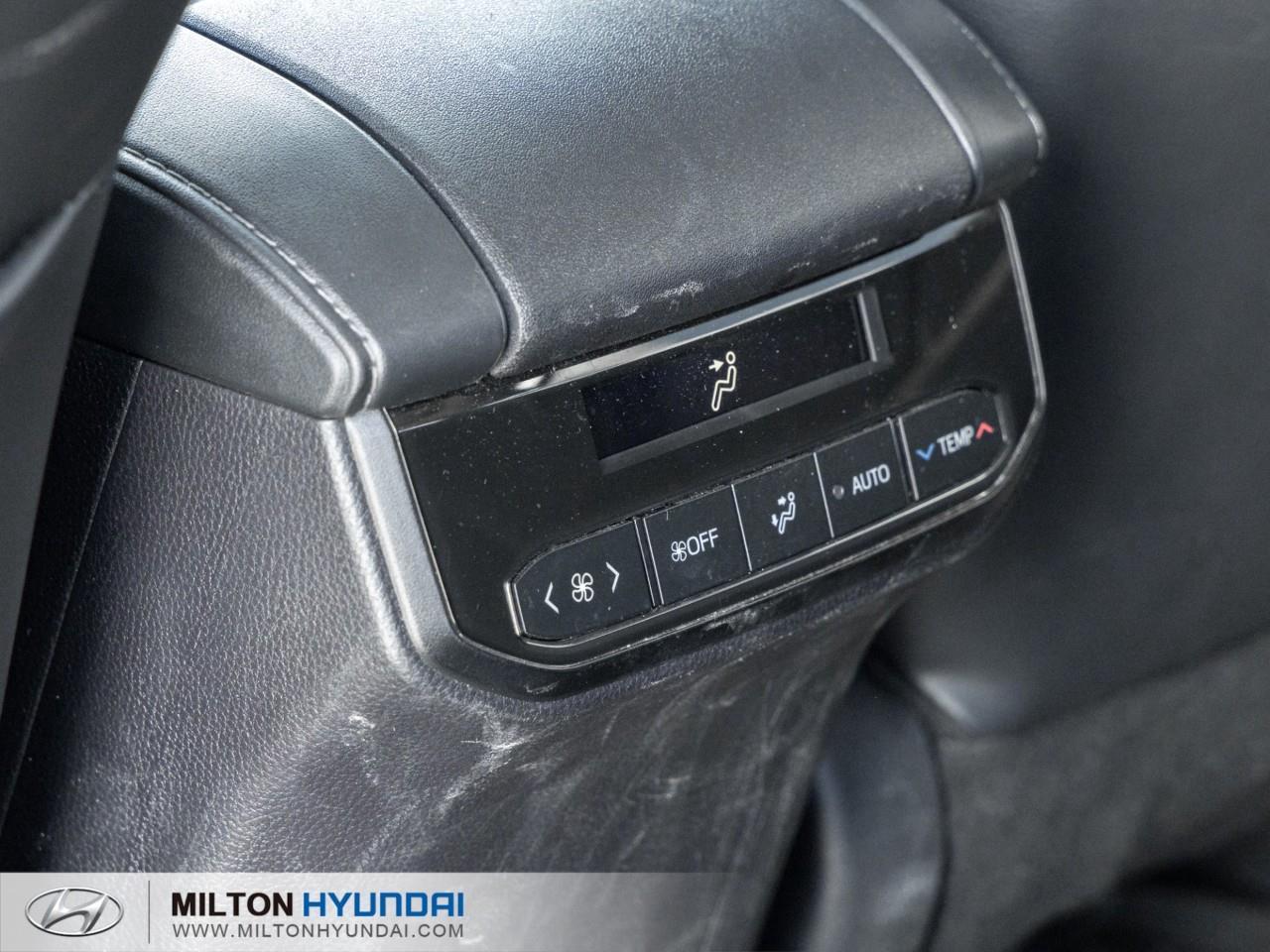 2024 Toyota Highlander XLE 4dr All-wheel Drive Photo