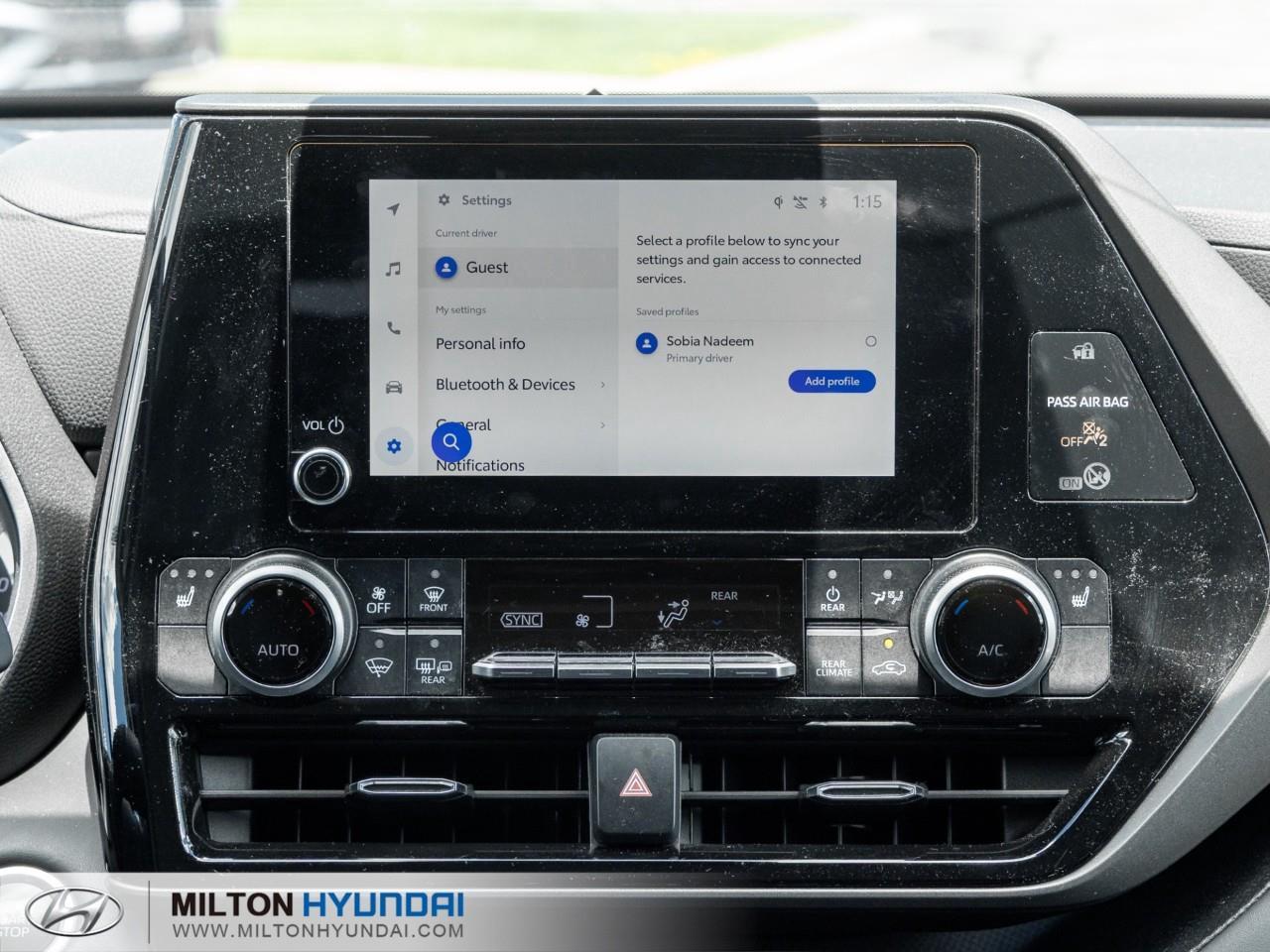 2024 Toyota Highlander XLE 4dr All-wheel Drive Photo