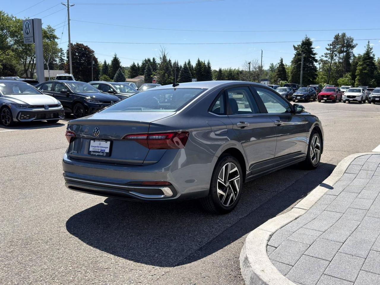 2024 Volkswagen Jetta Highline auto Photo