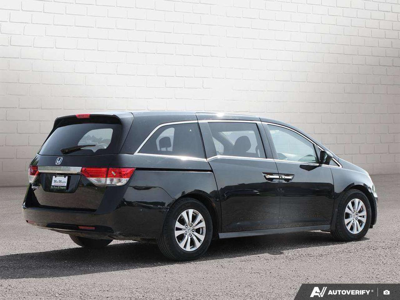 2017 Honda Odyssey EX, 3.5L V6, ALLOYS, CLOTH, 8-PASSENGER, SNOWS, AS-TRADED! Photo4