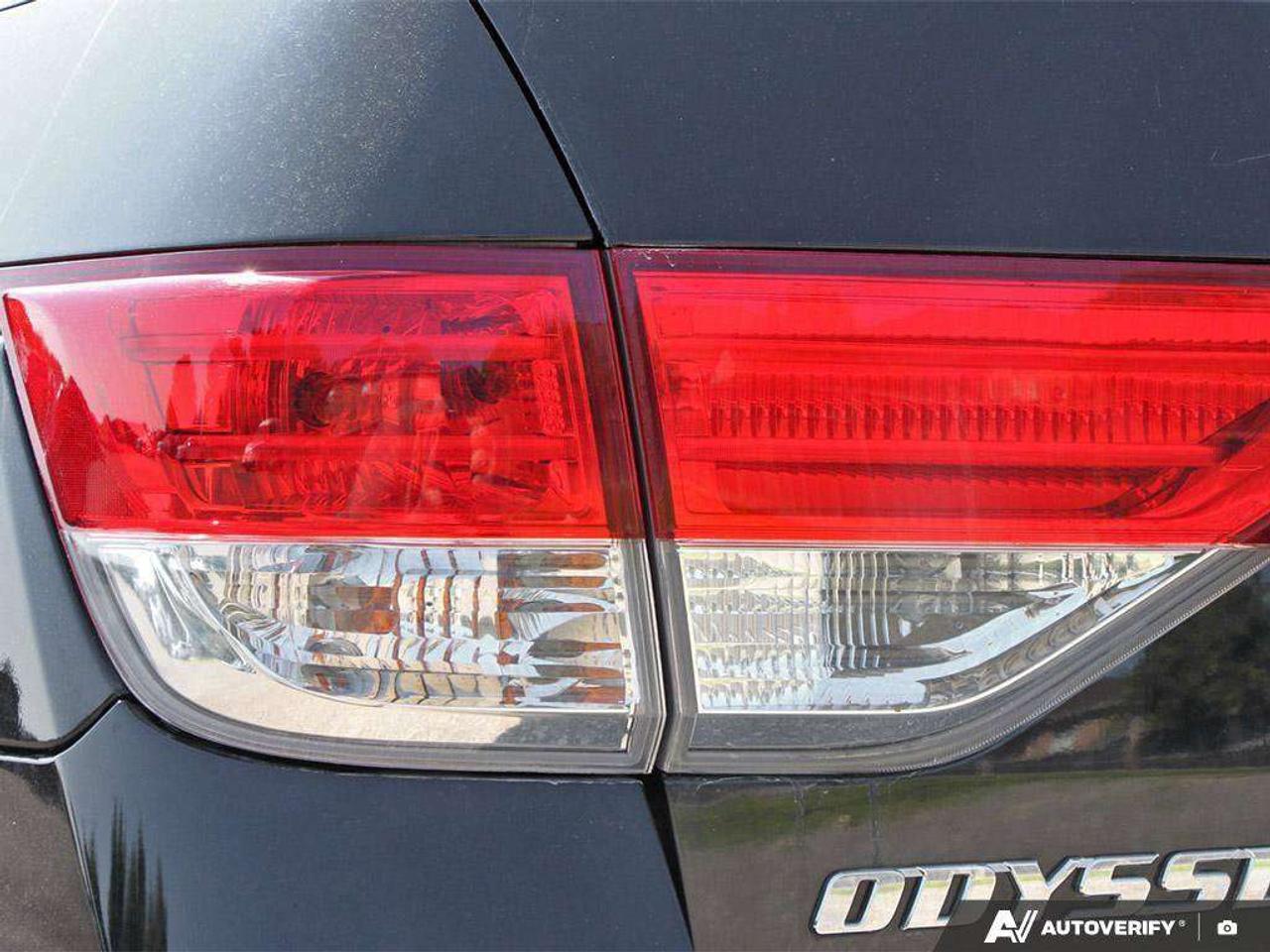 2017 Honda Odyssey EX, 3.5L V6, ALLOYS, CLOTH, 8-PASSENGER, SNOWS, AS-TRADED! Photo
