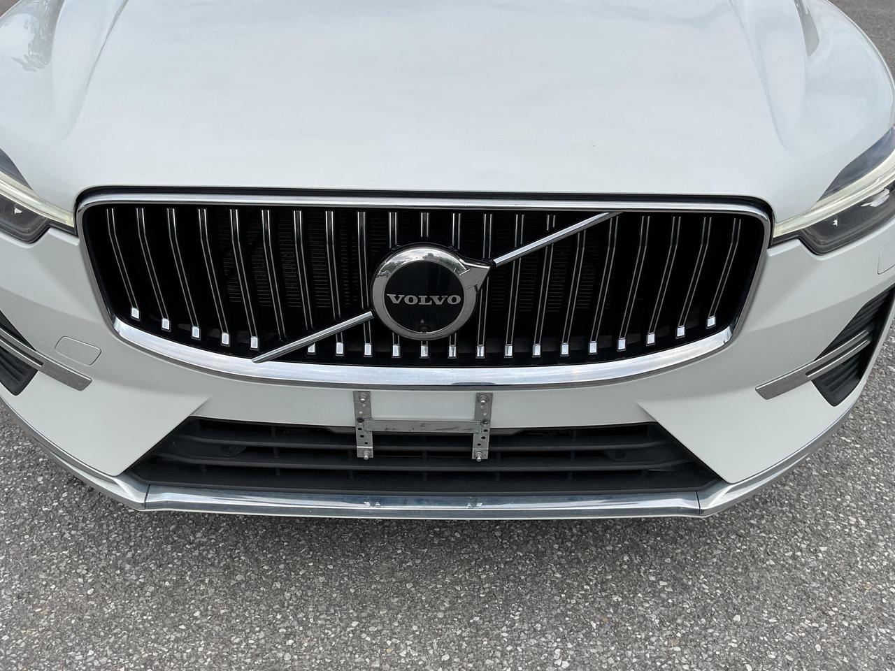 2023 Volvo XC60 B6 Plus Bright Theme 4dr All-Wheel Drive Sport Utility Photo