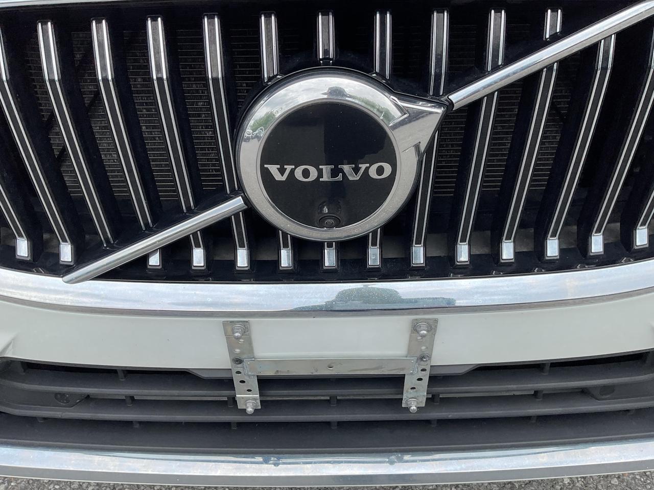 2023 Volvo XC60 B6 Plus Bright Theme 4dr All-Wheel Drive Sport Utility Photo