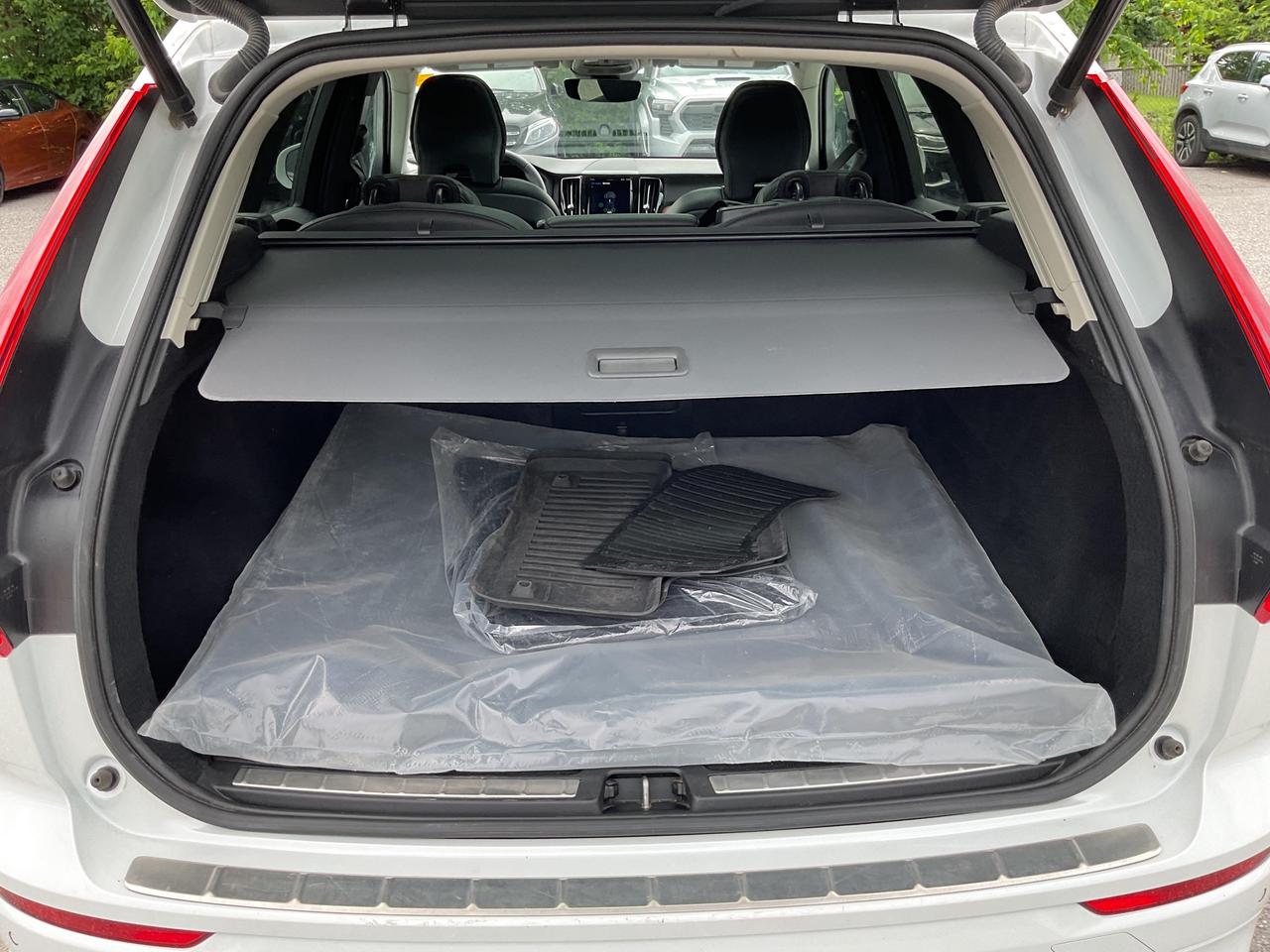 2023 Volvo XC60 B6 Plus Bright Theme 4dr All-Wheel Drive Sport Utility Photo